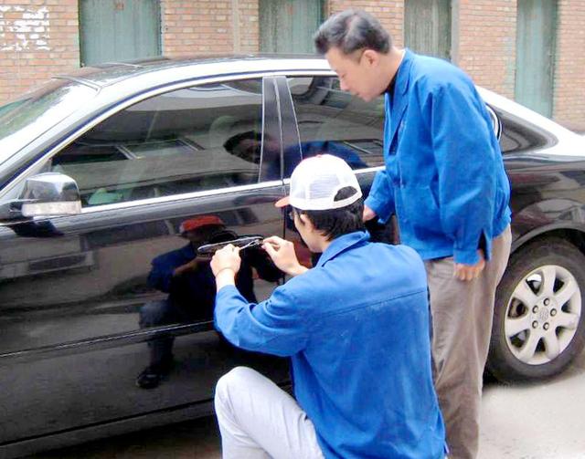 敦煌开锁公司：车钥匙坏了怎么办